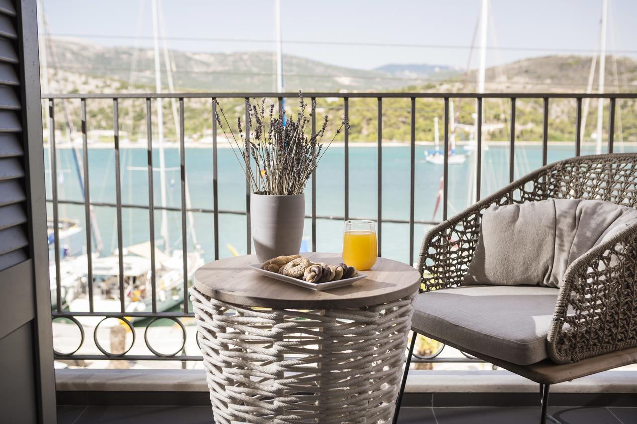 Argostoli Marina Suites Buitenkant foto