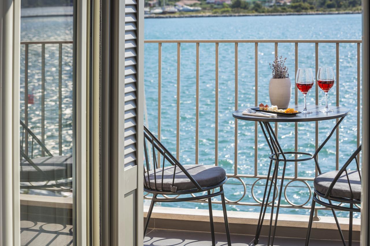 Argostoli Marina Suites Buitenkant foto